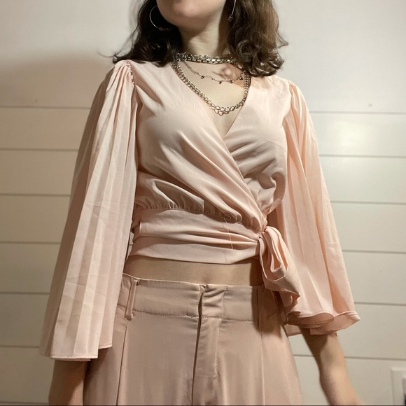 Pink bell sleeve blouse - Picture 8 of 8